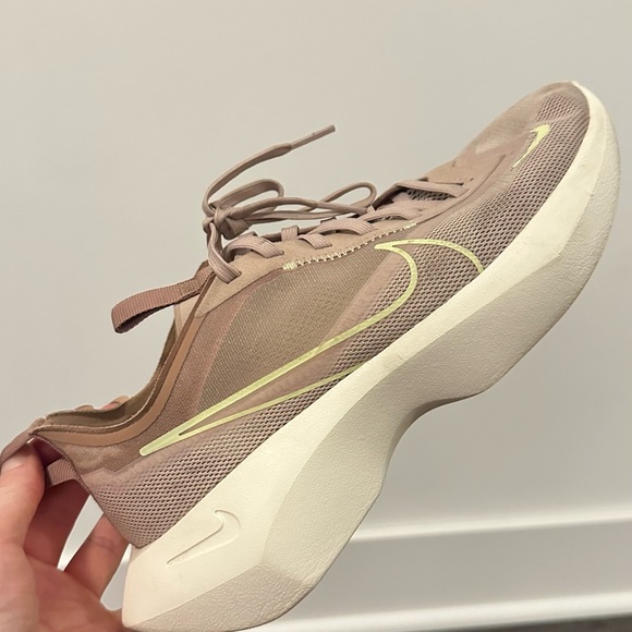 Nike Vista Lite platform mesh sneaker in color Fossil Stone - Picture 3 of 10